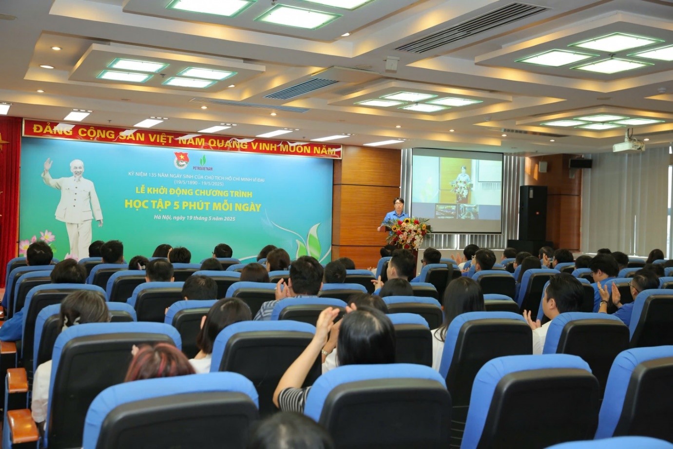 Lan tỏa tinh thần 
